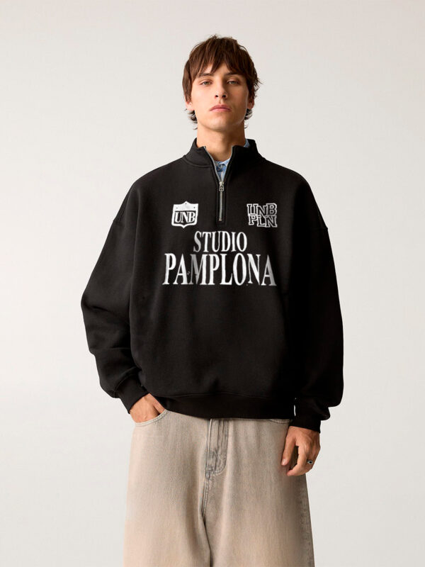 BUZO FRIZA CON CIERRE "STUDIO PAMPLONA"