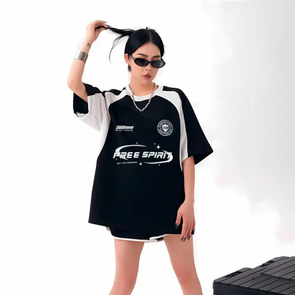 remera 490 BOXY FIT COMBINADO FREE SPIRIT