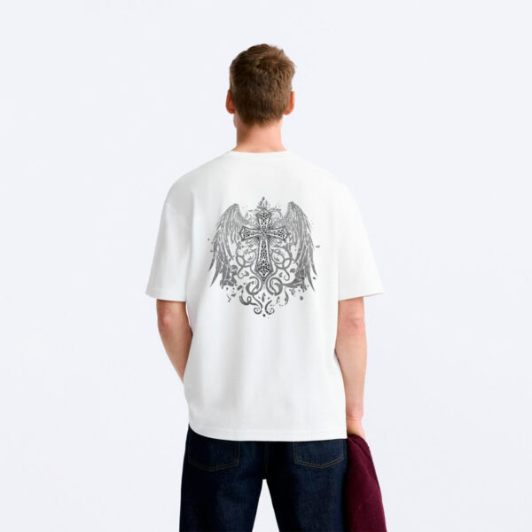 remera 634 BOXY FIT "CRUZ Y ALAS"