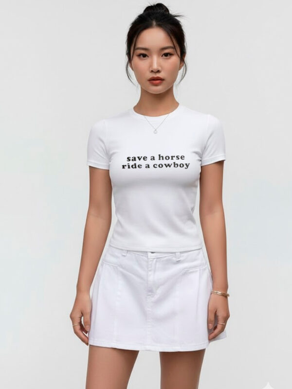 REMERA F Entallada SAVE A HORSE